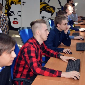 Jeśli programista? To tylko w Elektryku