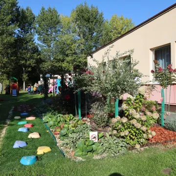 „Ptasi zagajnik” już działa w ogrodzie przedszkola nr 1