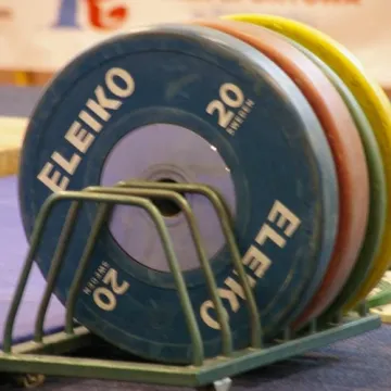 Ciężarowcy upamiętnili Janusza Kamińskiego