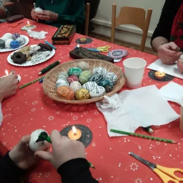 Pisanki i pająki ludowe ożywiły tradycję w Gidlach