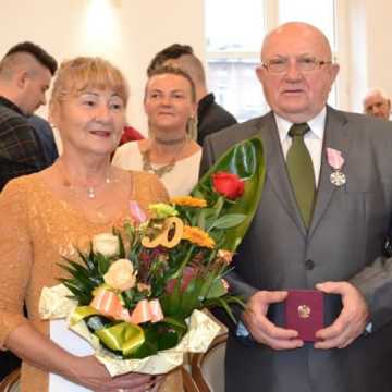 Wręczono Medale za Długoletnie Pożycie Małżeńskie