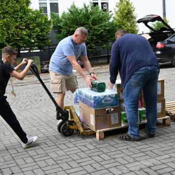 Dotarł pierwszy transport z darami od mieszkańców powiatu radomszczańskiego.