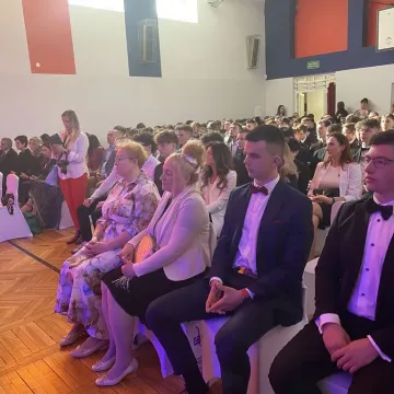 Elektryk pożegnał absolwentów. Teraz czas na maturę