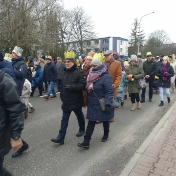 Orszak Trzech Króli w Radomsku: radość i kolędy