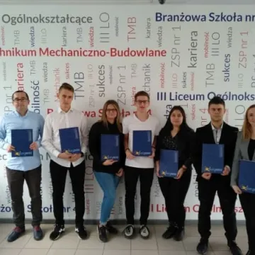 Uczniowie Mechanika otrzymali dokumenty Europass-Mobilność