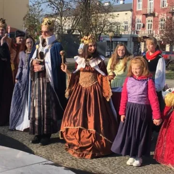 Happening Teatru Źródło „Z Niepodległą w sercu”