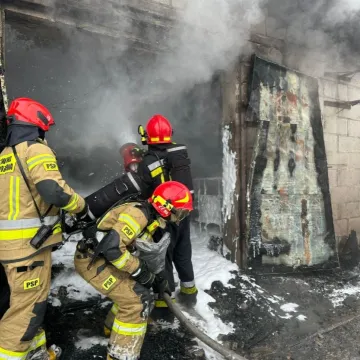 [WIDEO] Pożar garażu w miejscowości Frachowiec