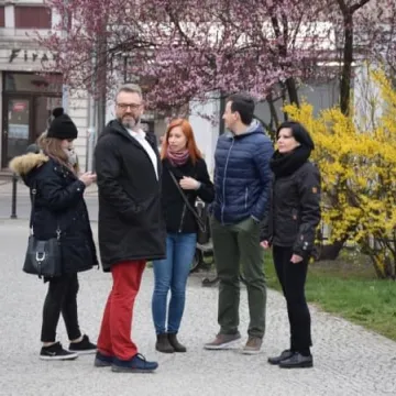 Wiec poparcia dla strajkujących nauczycieli w Radomsku