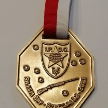 Strzeleckie sukcesy zawodników OKSS „10-tka”