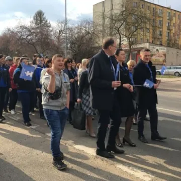 Pochód ulicami miasta - VII Radomszczańskie Dni Autyzmu