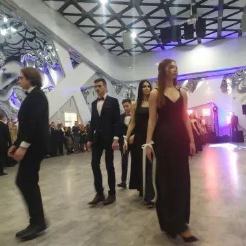 Studniówka 2024: bal maturzystów radomszczańskiego „mechanika”