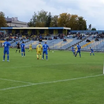 Nareszcie wygrana! RKS Radomsko – Świt Nowy Dwór Maz. 2:1