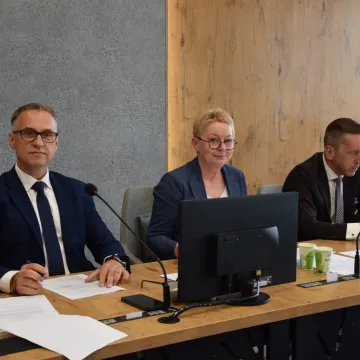 Rewitalizacja, nowe dotacje i modernizacje – co zdecydowali radni Radomska?