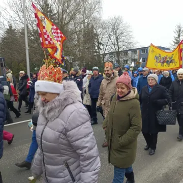 Orszak Trzech Króli w Radomsku: radość i kolędy
