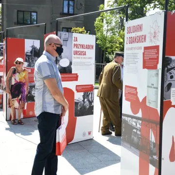 Piotrków Tryb.: wystawa o Solidarności otwarta