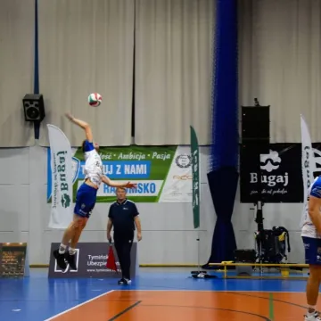 Bugaj Volley Radomsko pewnie wygrywa z Ikarem Legnica 3:0