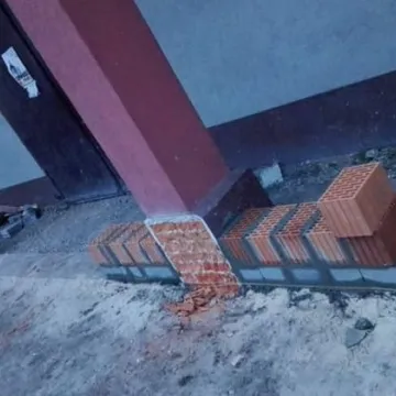 Remontują swoją remizę