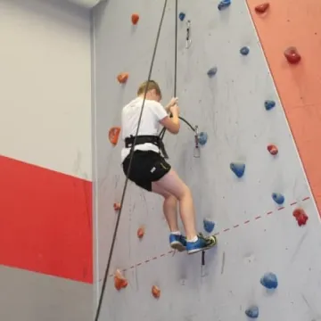 Ruszyły pierwsze powiatowe zawody wspinaczkowe