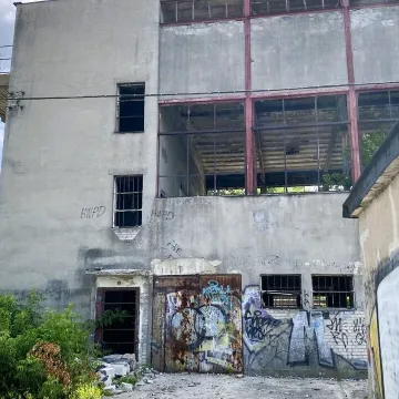 W stercie gruzu czyha śmierć