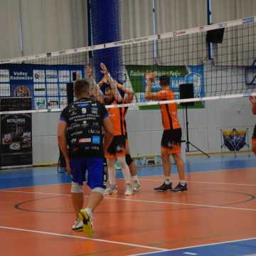 METPRIM Volley Radomsko odprawił debiutanta ze Skierniewic