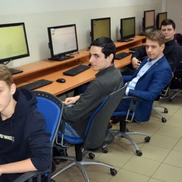 Jeśli programista? To tylko w Elektryku