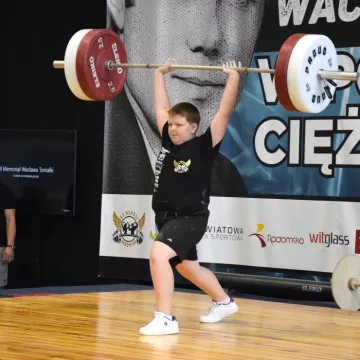 Podnoszenie ciężarów w hołdzie trenerowi Wacławowi Tomalce