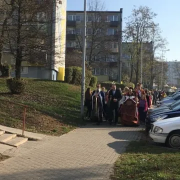 Happening Teatru Źródło „Z Niepodległą w sercu”