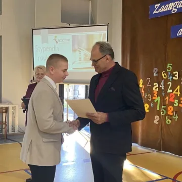 Najlepsi z najlepszych. Uczniowie  nagrodzeni stypendiami prezydenta