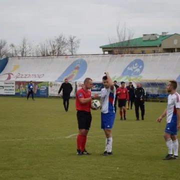 RKS Radomsko remisuje z Bronią Radom 1:1