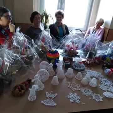 Kiermasz świąteczny RUTW SAN