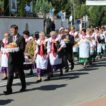 W podzięce Bogu za plony. Dożynki w Wielgomłynach