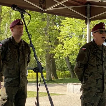 Żołnierze uczą w Radomsku kobiety podstaw samoobrony