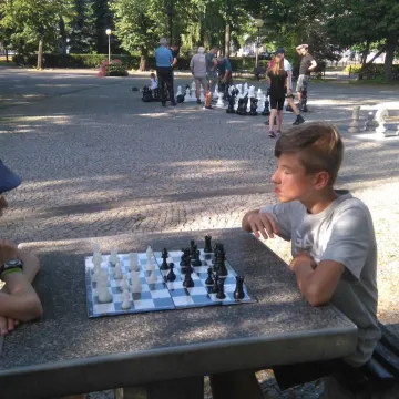 Szachiści rywalizowali w plenerze