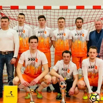 Drukarz ZSE-E z pucharem prezydenta