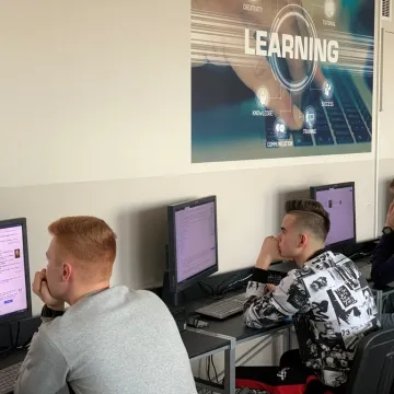 „Mechanik” zyskał nowoczesną pracownie komputerową