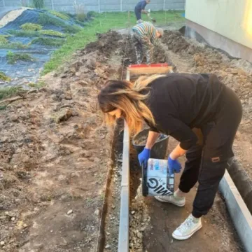 „Ogniskowe figle” – w Kietlinie powstaje nowe miejsce spotkań