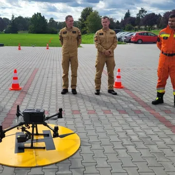 Strażacy ze Strzałkowa szkolili się z obsługi dronów