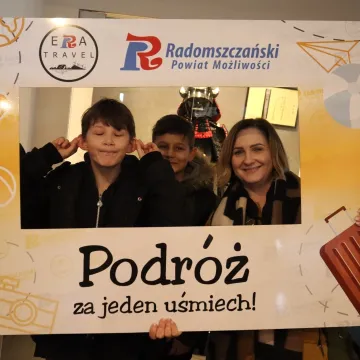 Wybrali się w podróż za jeden uśmiech...