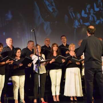 Koncert wspomnień z „Moniuszkowcami” w MDK w Radomsku