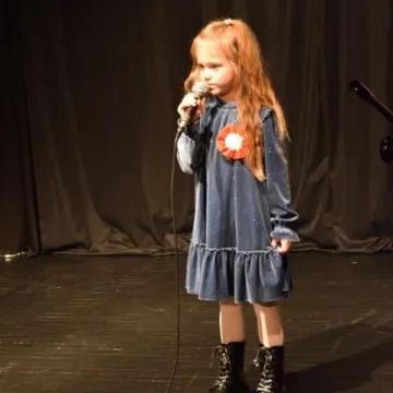 Piosenką uczcili Niepodległą