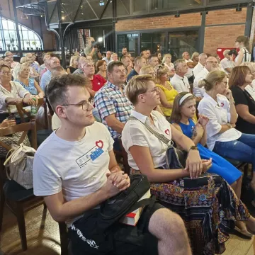 Bogusław Wołoszański na spotkaniu w Radomsku