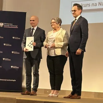 II LO, ZSE i Urząd Skarbowy z Radomska docenieni na gali w MRiT