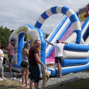 Inauguracja wakacji w Stajni Gowarzów. Były atrakcje dla całych rodzin