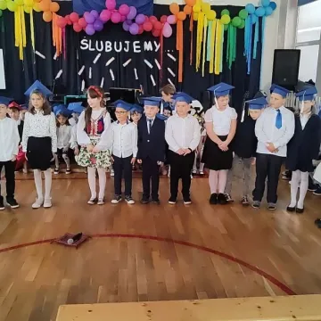 Pierwszaki ślubowały w PSP nr 7 w Radomsku