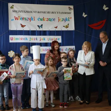 „Wierszyki ćwiczące języki” – konkurs recytatorski w PSP 2 w Radomsku