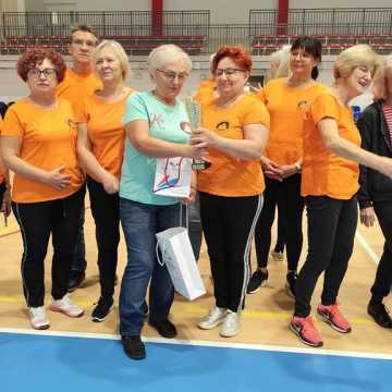 Sportowe zmagania seniorów w Radomsku. Była rywalizacja i integracja