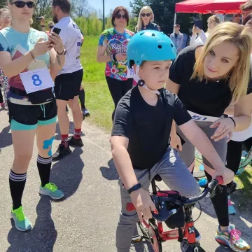 Uciekali przed uściskiem prezesa