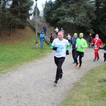 Radomsko: Ponad 200 zawodników w biegu „Szansa Na 5”