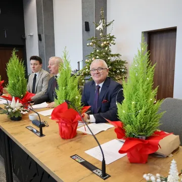 Budżet Radomska na 2026 rok przyjęty. 19 radnych „za”