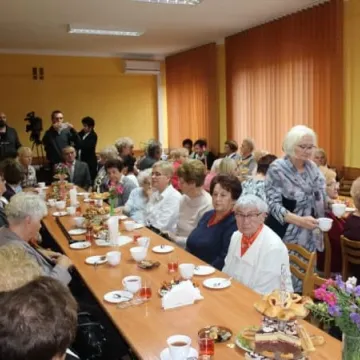 Emerytowani nauczyciele świętowali Dzień Edukacji Narodowej